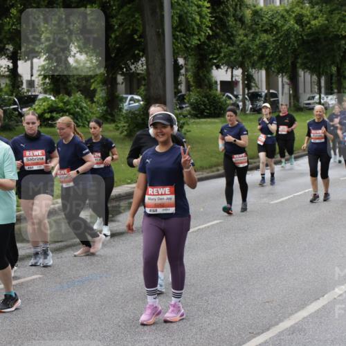 14.06.2026 - REWE Women's Run Jannik Wohlers http://msf.ph/oto/9814911 14.06.2026 10:42:27 Laufen 5028, 5252, 7 meine-sportfotos.de