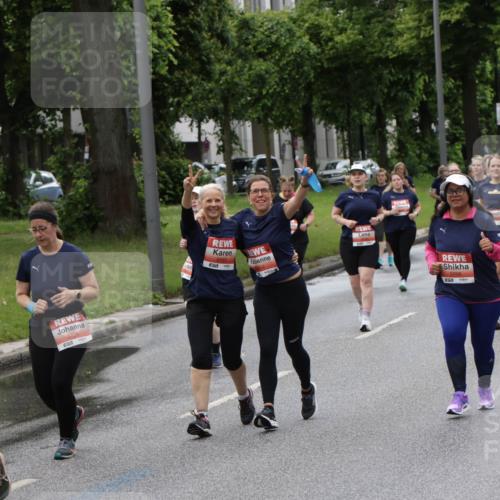 14.06.2026 - REWE Women's Run Jannik Wohlers http://msf.ph/oto/9814934 14.06.2026 10:42:30 Laufen 651, 5726, 5768 meine-sportfotos.de