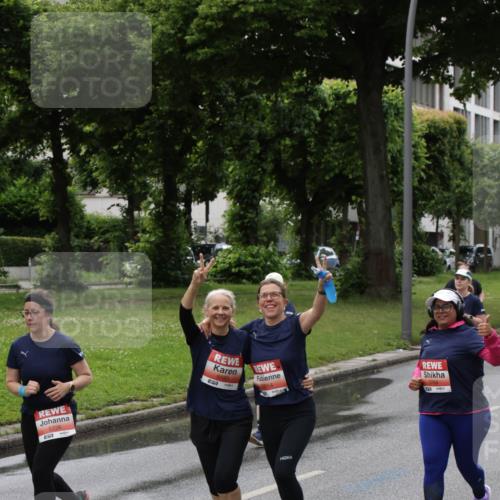 14.06.2026 - REWE Women's Run Jannik Wohlers http://msf.ph/oto/9814950 14.06.2026 10:42:32 Laufen 5726, 7, 5593, 6014 meine-sportfotos.de