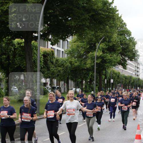 14.06.2026 - REWE Women's Run Jannik Wohlers http://msf.ph/oto/9814985 14.06.2026 10:42:38 Laufen 53 meine-sportfotos.de