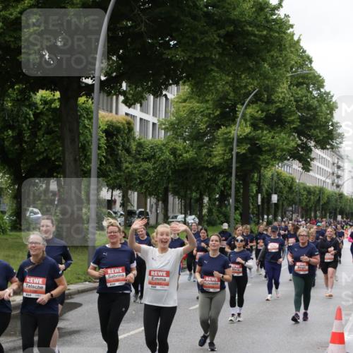 14.06.2026 - REWE Women's Run Jannik Wohlers http://msf.ph/oto/9814991 14.06.2026 10:42:38 Laufen 5761 meine-sportfotos.de