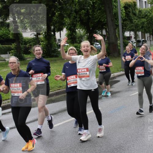 14.06.2026 - REWE Women's Run Jannik Wohlers http://msf.ph/oto/9814999 14.06.2026 10:42:40 Laufen 5299, 5300, 5987, 517, 5762, 5761, 577 meine-sportfotos.de