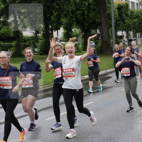 14.06.2026 - REWE Women's Run Jannik Wohlers http://msf.ph/oto/9815002 14.06.2026 10:42:40 Laufen 5299, 5300, 57, 5987, 57, 5761, 7, 6136 meine-sportfotos.de