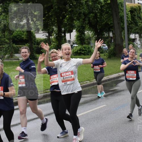 14.06.2026 - REWE Women's Run Jannik Wohlers http://msf.ph/oto/9815007 14.06.2026 10:42:40 Laufen 5761, 57, 5136 meine-sportfotos.de