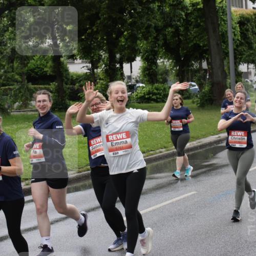 14.06.2026 - REWE Women's Run Jannik Wohlers http://msf.ph/oto/9815008 14.06.2026 10:42:41 Laufen 99, 67, 987, 5300, 5762, 5761, 57, 5136 meine-sportfotos.de