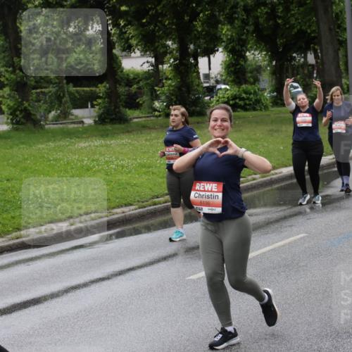 14.06.2026 - REWE Women's Run Jannik Wohlers http://msf.ph/oto/9815016 14.06.2026 10:42:42 Laufen 5761, 5136, 7 meine-sportfotos.de