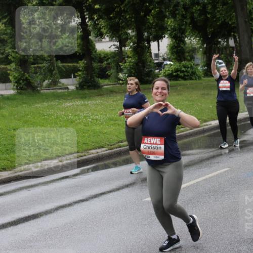14.06.2026 - REWE Women's Run Jannik Wohlers http://msf.ph/oto/9815017 14.06.2026 10:42:42 Laufen 5761, 5136, 57 meine-sportfotos.de