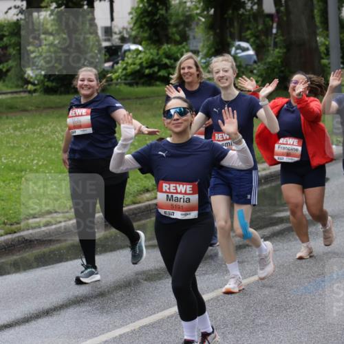 14.06.2026 - REWE Women's Run Jannik Wohlers http://msf.ph/oto/9815025 14.06.2026 10:42:43 Laufen 6059, 5191, 57, 5653, 57 meine-sportfotos.de