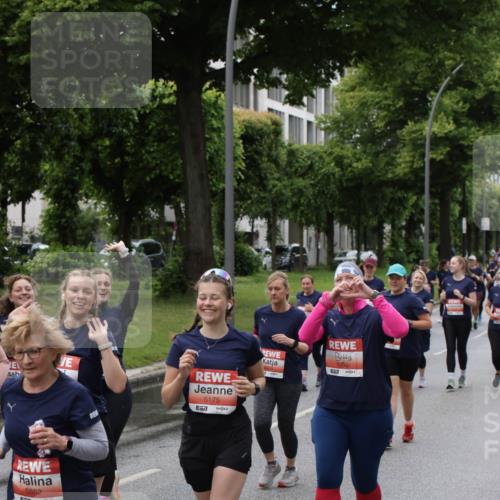 14.06.2026 - REWE Women's Run Jannik Wohlers http://msf.ph/oto/9815061 14.06.2026 10:42:50 Laufen 5862, 5175, 657, 6052, 57 meine-sportfotos.de