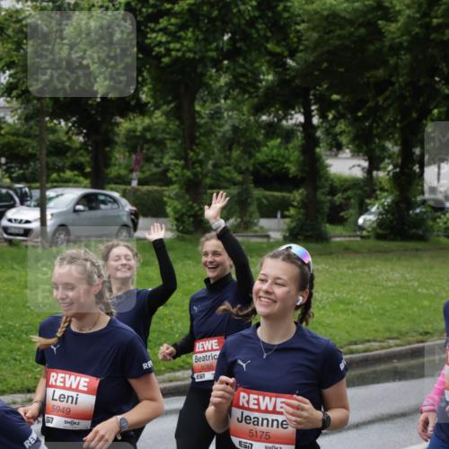14.06.2026 - REWE Women's Run Jannik Wohlers http://msf.ph/oto/9815070 14.06.2026 10:42:52 Laufen 5949, 577, 5088, 7, 5175, 7 meine-sportfotos.de