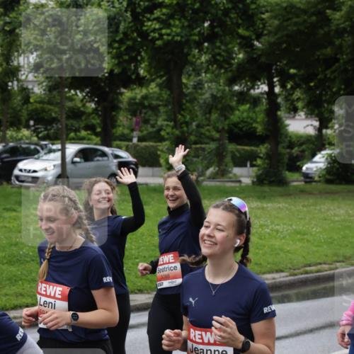 14.06.2026 - REWE Women's Run Jannik Wohlers http://msf.ph/oto/9815072 14.06.2026 10:42:52 Laufen 59, 5088, 5175 meine-sportfotos.de