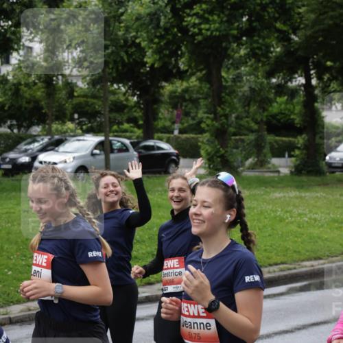 14.06.2026 - REWE Women's Run Jannik Wohlers http://msf.ph/oto/9815075 14.06.2026 10:42:52 Laufen 5088, 1657, 5175 meine-sportfotos.de