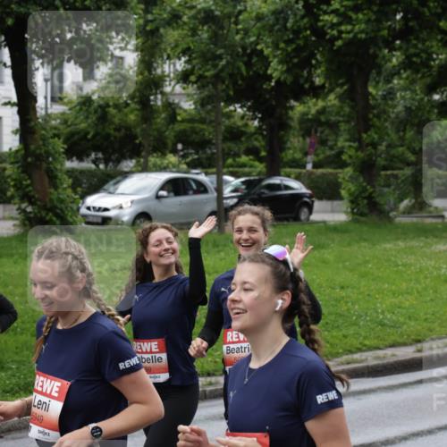 14.06.2026 - REWE Women's Run Jannik Wohlers http://msf.ph/oto/9815079 14.06.2026 10:42:52 Laufen 5940, 0949, 89, 50, 5175 meine-sportfotos.de