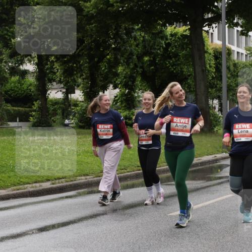 14.06.2026 - REWE Women's Run Jannik Wohlers http://msf.ph/oto/9815135 14.06.2026 10:43:09 Laufen 5498, 7, 5296, 6027 meine-sportfotos.de