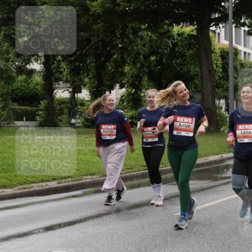 14.06.2026 - REWE Women's Run Jannik Wohlers http://msf.ph/oto/9815136 14.06.2026 10:43:09 Laufen 5498, 5296, 57, 6027 meine-sportfotos.de