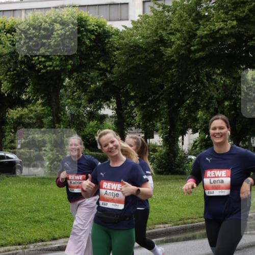 14.06.2026 - REWE Women's Run Jannik Wohlers http://msf.ph/oto/9815145 14.06.2026 10:43:10 Laufen 5498, 7, 5296, 6027, 77 meine-sportfotos.de