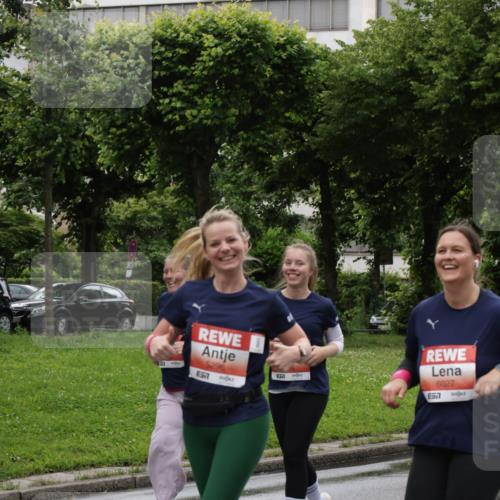 14.06.2026 - REWE Women's Run Jannik Wohlers http://msf.ph/oto/9815151 14.06.2026 10:43:11 Laufen 51, 5296, 57, 6027, 577 meine-sportfotos.de
