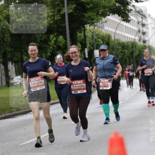 14.06.2026 - REWE Women's Run Jannik Wohlers http://msf.ph/oto/9815266 14.06.2026 10:43:36 Laufen 5304, 5537, 5564 meine-sportfotos.de