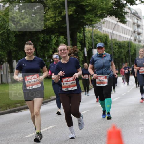 14.06.2026 - REWE Women's Run Jannik Wohlers http://msf.ph/oto/9815273 14.06.2026 10:43:37 Laufen 304, 5537, 7, 5564, 51, 5150 meine-sportfotos.de