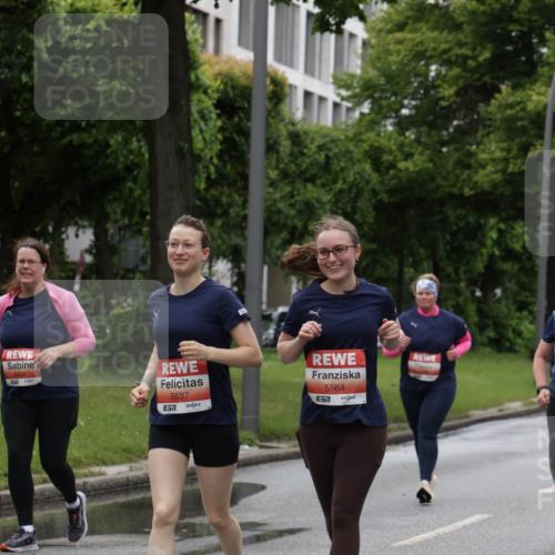 14.06.2026 - REWE Women's Run Jannik Wohlers http://msf.ph/oto/9815282 14.06.2026 10:43:38 Laufen 5537, 7, 5564, 7 meine-sportfotos.de