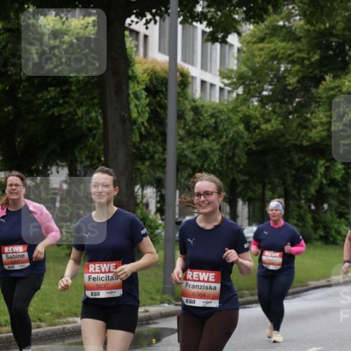14.06.2026 - REWE Women's Run Jannik Wohlers http://msf.ph/oto/9815285 14.06.2026 10:43:38 Laufen 5537, 7, 5564, 7 meine-sportfotos.de