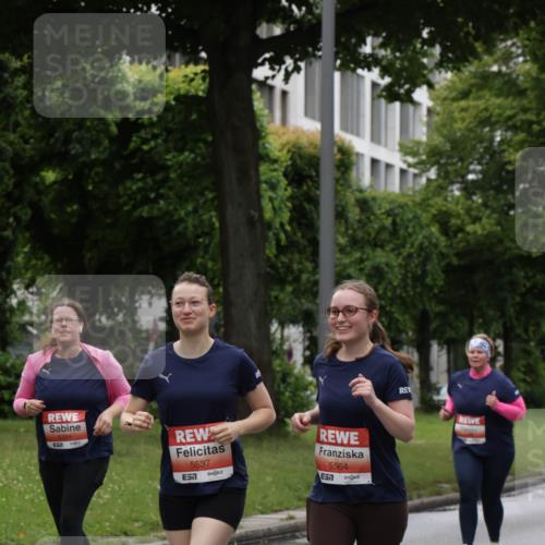 14.06.2026 - REWE Women's Run Jannik Wohlers http://msf.ph/oto/9815288 14.06.2026 10:43:39 Laufen 51, 5537, 7, 5564 meine-sportfotos.de