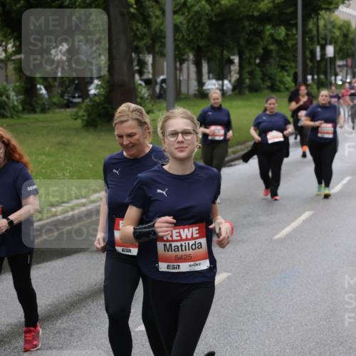 14.06.2026 - REWE Women's Run Jannik Wohlers http://msf.ph/oto/9815315 14.06.2026 10:43:50 Laufen 5425 meine-sportfotos.de