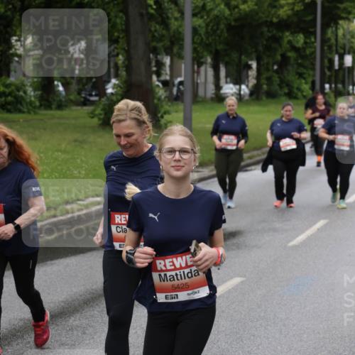 14.06.2026 - REWE Women's Run Jannik Wohlers http://msf.ph/oto/9815317 14.06.2026 10:43:50 Laufen 5425 meine-sportfotos.de