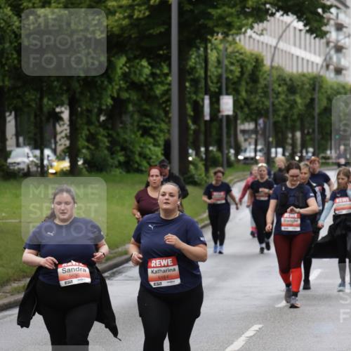 14.06.2026 - REWE Women's Run Jannik Wohlers http://msf.ph/oto/9815324 14.06.2026 10:43:52 Laufen 5636, 57, 5184, 657 meine-sportfotos.de