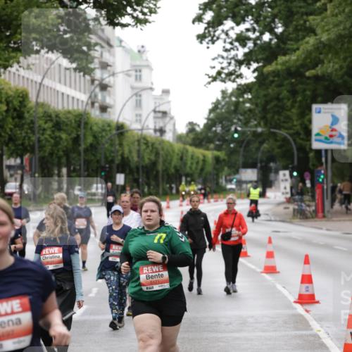 14.06.2026 - REWE Women's Run Jannik Wohlers http://msf.ph/oto/9815348 14.06.2026 10:43:57 Laufen 6021, 5171, 57 meine-sportfotos.de