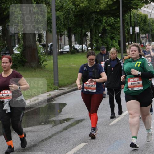 14.06.2026 - REWE Women's Run Jannik Wohlers http://msf.ph/oto/9815366 14.06.2026 10:44:00 Laufen 5677, 5305, 5171, 57 meine-sportfotos.de