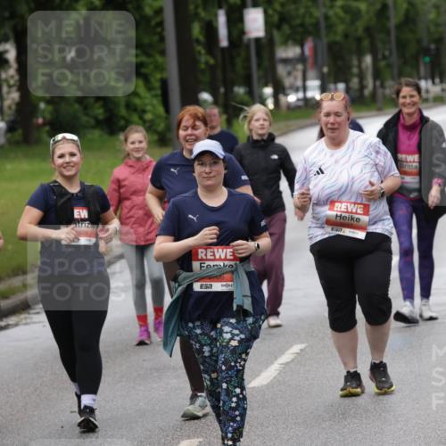 14.06.2026 - REWE Women's Run Jannik Wohlers http://msf.ph/oto/9815373 14.06.2026 10:44:05 Laufen 5628, 706 meine-sportfotos.de