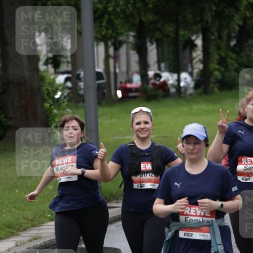 14.06.2026 - REWE Women's Run Jannik Wohlers http://msf.ph/oto/9815379 14.06.2026 10:44:07 Laufen 6577, 60, 5628, 9706, 57, 687, 7 meine-sportfotos.de