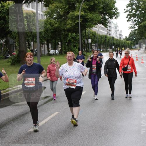 14.06.2026 - REWE Women's Run Jannik Wohlers http://msf.ph/oto/9815385 14.06.2026 10:44:10 Laufen 3706, 57, 7 meine-sportfotos.de