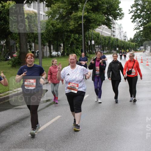 14.06.2026 - REWE Women's Run Jannik Wohlers http://msf.ph/oto/9815386 14.06.2026 10:44:10 Laufen 57, 5628 meine-sportfotos.de