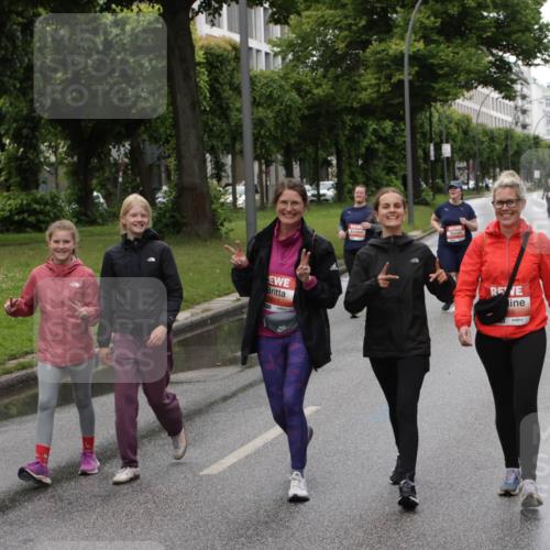 14.06.2026 - REWE Women's Run Jannik Wohlers http://msf.ph/oto/9815398 14.06.2026 10:44:14 Laufen 10, 12 meine-sportfotos.de
