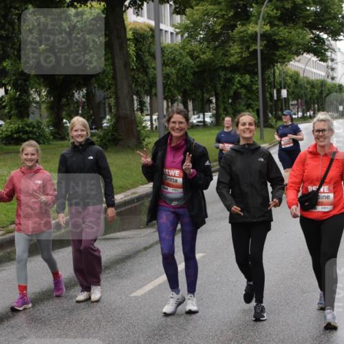 14.06.2026 - REWE Women's Run Jannik Wohlers http://msf.ph/oto/9815401 14.06.2026 10:44:14 Laufen 5011, 10 meine-sportfotos.de