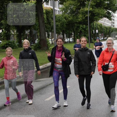 14.06.2026 - REWE Women's Run Jannik Wohlers http://msf.ph/oto/9815402 14.06.2026 10:44:14 Laufen 10 meine-sportfotos.de