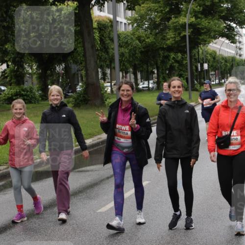 14.06.2026 - REWE Women's Run Jannik Wohlers http://msf.ph/oto/9815403 14.06.2026 10:44:14 Laufen 10 meine-sportfotos.de