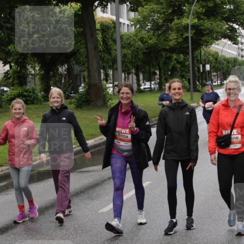 14.06.2026 - REWE Women's Run Jannik Wohlers http://msf.ph/oto/9815404 14.06.2026 10:44:14 Laufen 5011, 0 meine-sportfotos.de