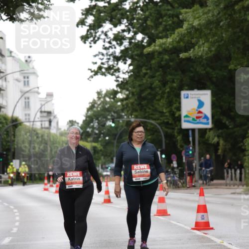 14.06.2026 - REWE Women's Run Jannik Wohlers http://msf.ph/oto/9815435 14.06.2026 10:44:40 Laufen 5479, 6517, 57 meine-sportfotos.de