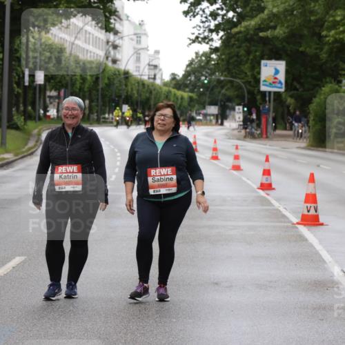 14.06.2026 - REWE Women's Run Jannik Wohlers http://msf.ph/oto/9815439 14.06.2026 10:44:47 Laufen 5479, 5997, 7 meine-sportfotos.de