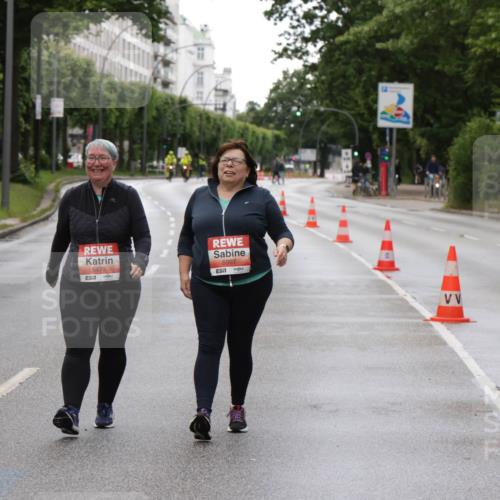 14.06.2026 - REWE Women's Run Jannik Wohlers http://msf.ph/oto/9815441 14.06.2026 10:44:47 Laufen 7, 5479, 5997, 657 meine-sportfotos.de