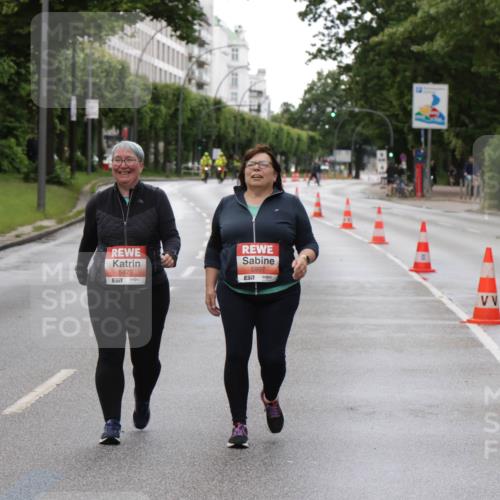 14.06.2026 - REWE Women's Run Jannik Wohlers http://msf.ph/oto/9815444 14.06.2026 10:44:47 Laufen 5479, 57, 5997, 57 meine-sportfotos.de