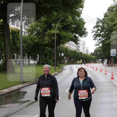 14.06.2026 - REWE Women's Run Jannik Wohlers http://msf.ph/oto/9815453 14.06.2026 10:44:49 Laufen 5479, 5997, 57, 1 meine-sportfotos.de