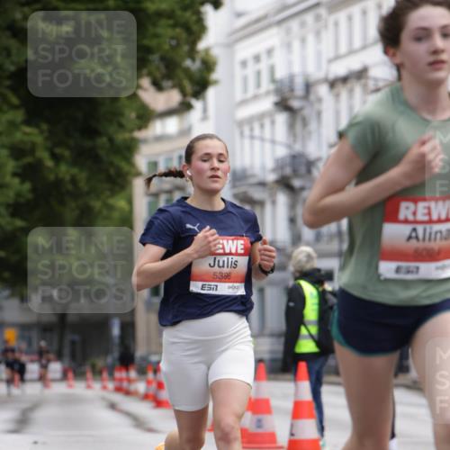 14.06.2026 - REWE Women's Run Jannik Wohlers http://msf.ph/oto/9815582 14.06.2026 10:47:49 Laufen 5386, 7, 6024, 837 meine-sportfotos.de