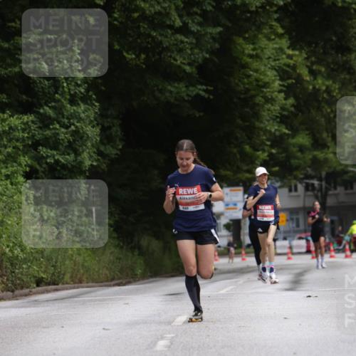 14.06.2026 - REWE Women's Run Jannik Wohlers http://msf.ph/oto/9815606 14.06.2026 10:48:08 Laufen 51 meine-sportfotos.de
