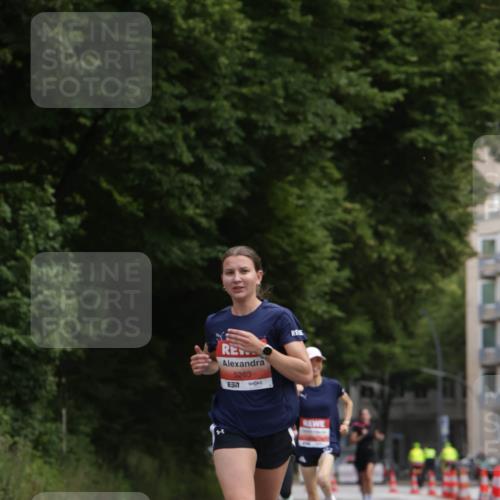 14.06.2026 - REWE Women's Run Jannik Wohlers http://msf.ph/oto/9815611 14.06.2026 10:48:10 Laufen 5263, 657 meine-sportfotos.de