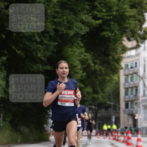14.06.2026 - REWE Women's Run Jannik Wohlers http://msf.ph/oto/9815617 14.06.2026 10:48:10 Laufen 5263 meine-sportfotos.de