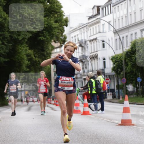 14.06.2026 - REWE Women's Run Jannik Wohlers http://msf.ph/oto/9815697 14.06.2026 10:48:47 Laufen 5093, 7, 1 meine-sportfotos.de